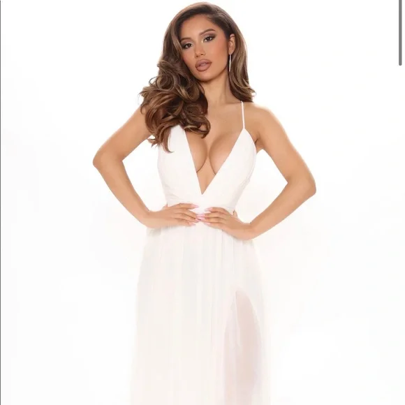 Fashion Nova | Dresses | Nwt White Maxi Dress | Poshmark